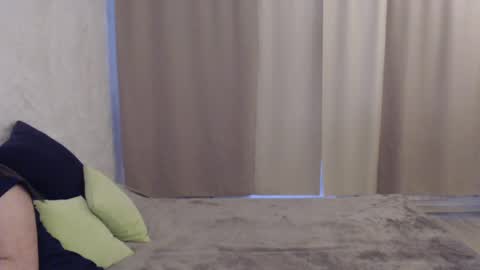 Snapshot of alice_59 chatting on December 4, 12:03 pm alice_59 online show from December 4, 12:03 pm