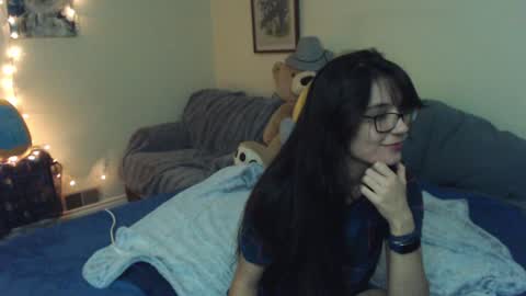 Alice Asks online show from December 14, 4:34 am