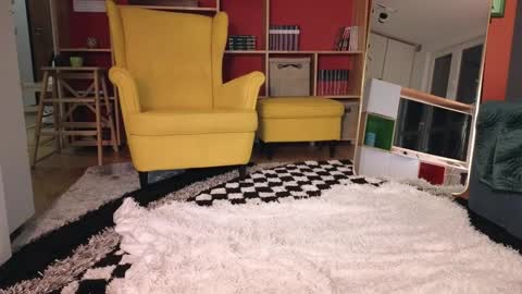 Snapshot of alice_bane chatting on December 3, 3:44 pm A R Y A  T I A online show from December 3, 3:44 pm