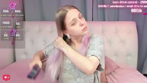 alice_halle online show from October 15, 11:02 am