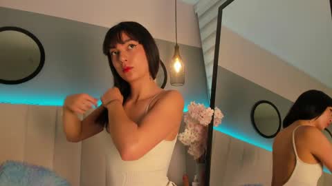 Snapshot of alice_lodge chatting on October 7, 2:27 am alice_lodge online show from October 7, 2:27 am