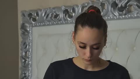 Snapshot of alice_munro chatting on October 21, 9:30 pm AliceMunro online show from October 21, 9:30 pm