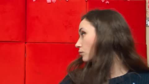 Snapshot of alice_munro chatting on February 18, 4:49 pm AliceMunro online show from February 18, 4:49 pm