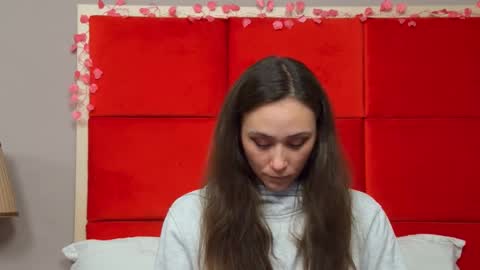 Snapshot of alice_munro chatting on February 21, 4:59 pm AliceMunro online show from February 21, 4:59 pm