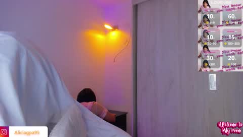 alice_sweet11 online show from September 24, 9:58 pm