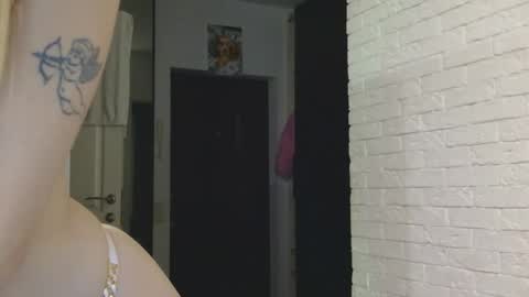 Alice online show from November 12, 6:06 pm