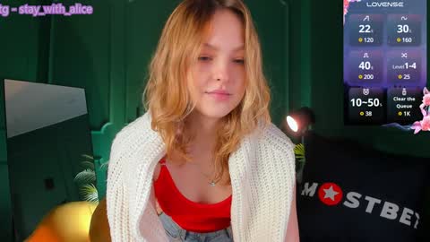 Alice  online show from December 4, 1:53 pm