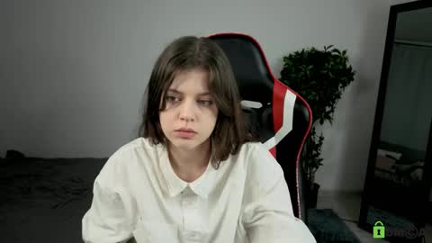 Alice online show from October 28, 2:56 pm