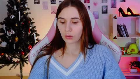 alicecharmy online show from December 19, 12:01 pm