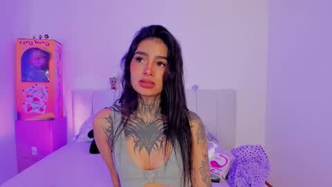 Alice  online show from September 9, 4:07 pm