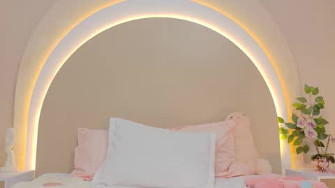 alice online show from October 30, 7:15 pm