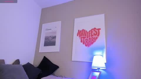 Alice  online show from November 27, 6:38 am