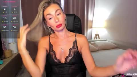 Daniella online show from November 1, 2:59 am