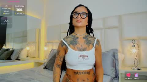 alicegould online show from February 11, 12:25 pm