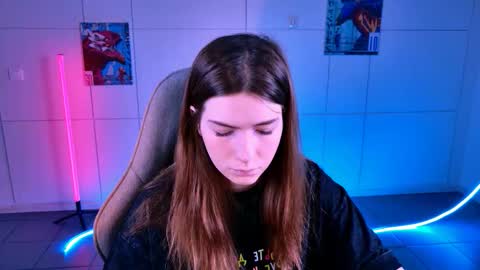 Alice online show from November 14, 5:18 am