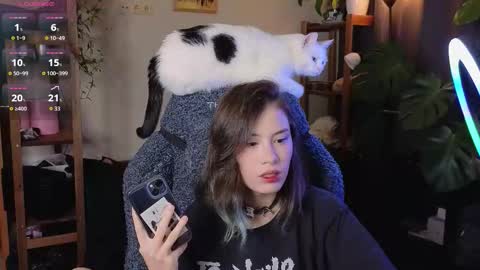 Snapshot of alicekit chatting on October 21, 12:36 am Alice  vacation  online show from October 21, 12:36 am