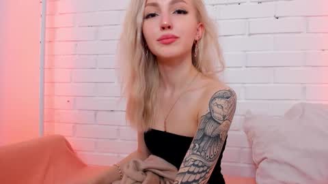 alicemonro online show from December 4, 2:58 am