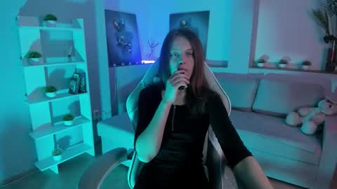 Alice online show from October 27, 1:23 am