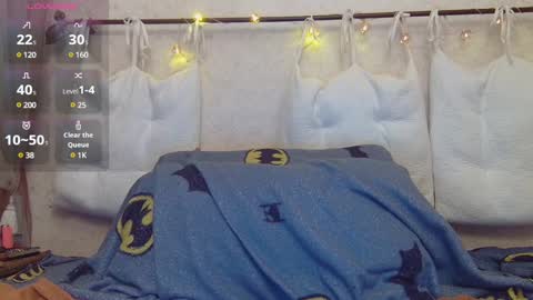 AliceWoolfy online show from December 19, 7:18 pm