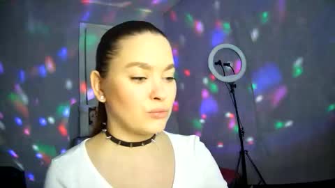 AlicexFresh online show from February 6, 11:35 am