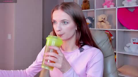 Alicia Adams online show from January 6, 12:58 am