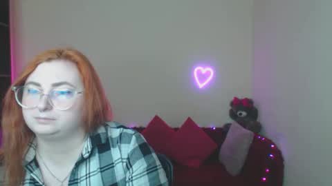 Alicia online show from February 19, 6:57 am