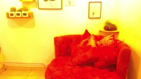 aliciacute    online show from February 7, 7:18 pm