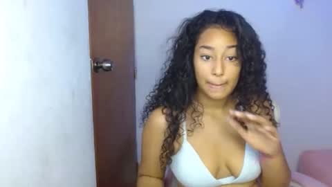 Snapshot of alicie_ebony1 chatting on September 8, 8:30 pm luisa online show from September 8, 8:30 pm