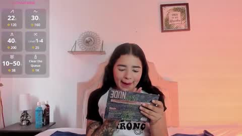 aliice_walker_ online show from January 27, 2:57 pm