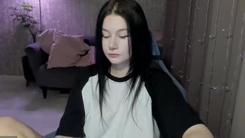 Aline Greeeen online show from November 1, 4:05 am