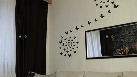 Snapshot of alisabo chatting on October 31, 10:52 am Alice online show from October 31, 10:52 am