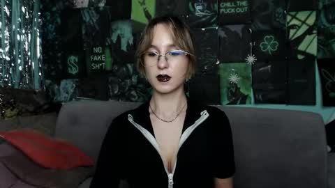 alishakelly online show from November 17, 2:29 pm