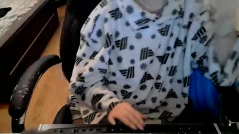 Alisa online show from January 8, 1:59 pm