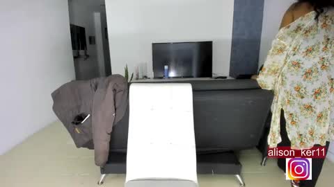 Sofias house online show from December 4, 10:13 am