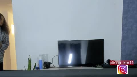 Sofias house online show from December 5, 12:22 pm