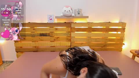 Snapshot of alisson_boobs chatting on January 4, 8:16 pm Alisson  online show from January 4, 8:16 pm