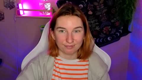 A L I C E  online show from September 13, 4:59 pm