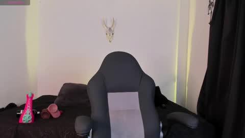 Aliz online show from December 1, 11:07 pm