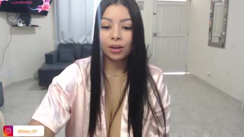 alizee_rae online show from November 13, 2:49 pm