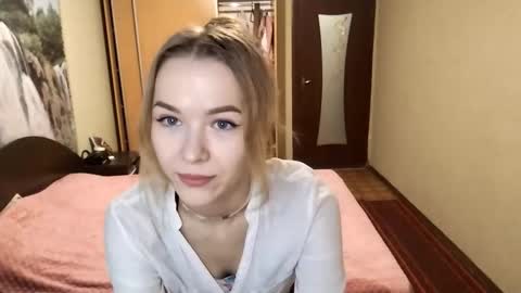 Anna online show from November 30, 7:23 am