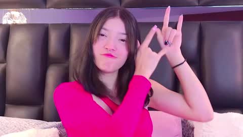 Allicia online show from February 12, 7:35 pm