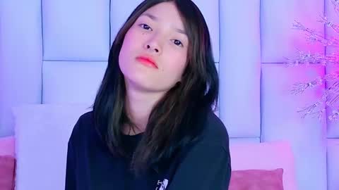 Allicia online show from March 1, 7:15 pm