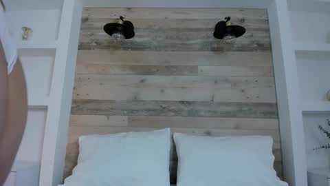 A L L I E online show from January 13, 2:17 am