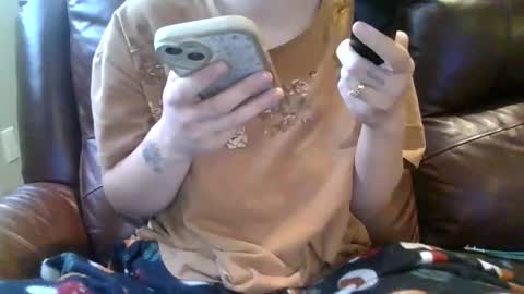 alliebearx online show from February 15, 7:46 pm
