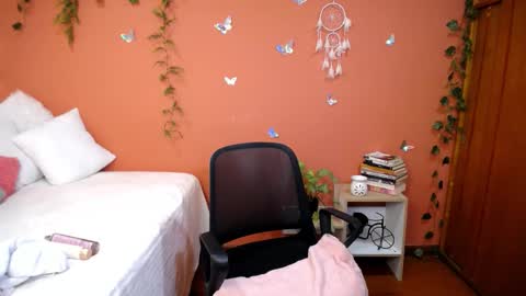 Allie  online show from September 20, 7:34 pm