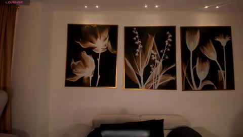 Allison Rogers online show from January 17, 6:48 pm