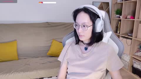 Snapshot of alllinaeve chatting on February 24, 6:03 am Alina online show from February 24, 6:03 am