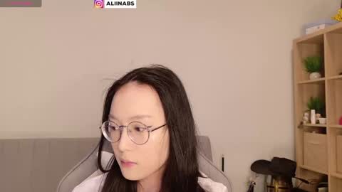 Snapshot of alllinaeve chatting on January 16, 6:37 pm Alina online show from January 16, 6:37 pm