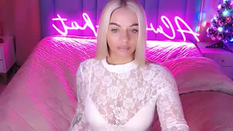 AlwaysHot online show from December 16, 2:17 am