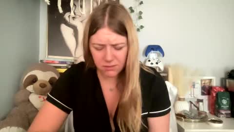 Snapshot of allyanalangel chatting on January 7, 2:30 pm allyanalangel online show from January 7, 2:30 pm